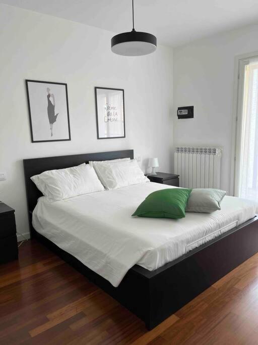 Ferienwohnung Luminoso Trilocale Affori Centro Mailand Exterior foto