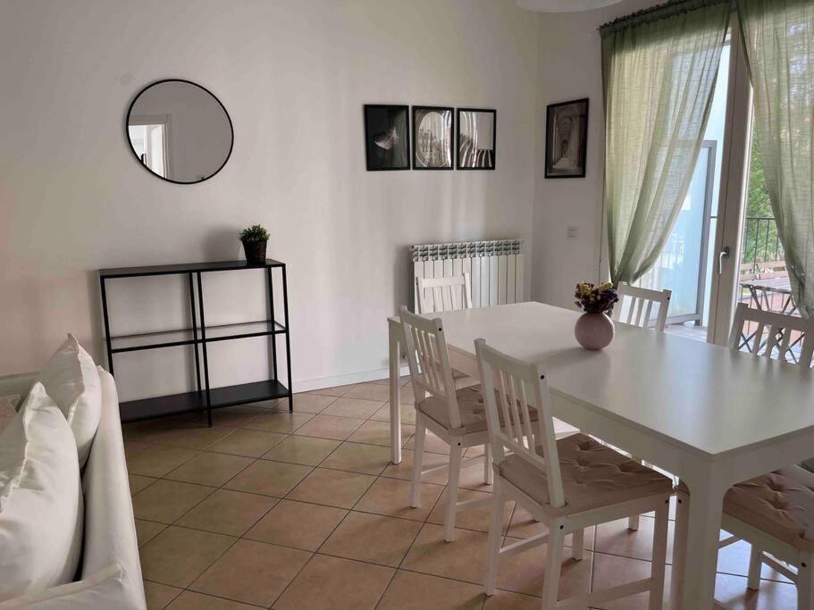 Ferienwohnung Luminoso Trilocale Affori Centro Mailand Exterior foto