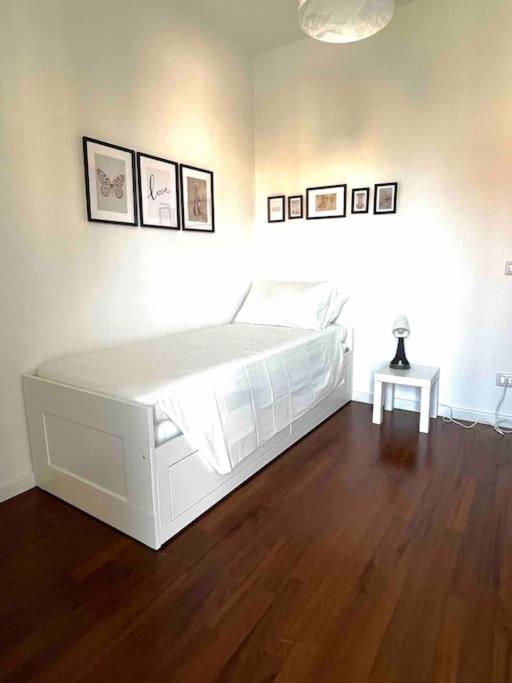 Ferienwohnung Luminoso Trilocale Affori Centro Mailand Exterior foto